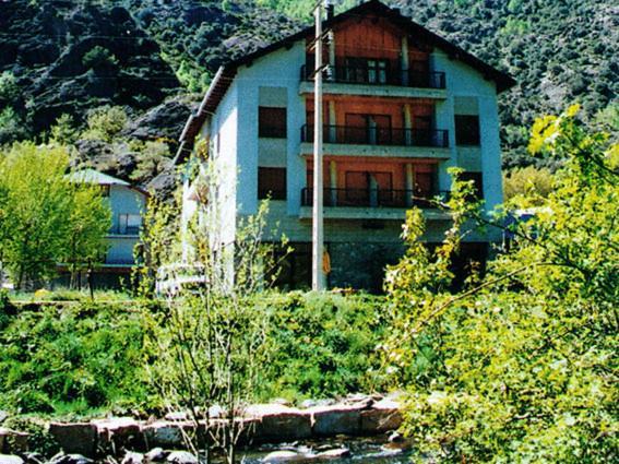 Hotel Puitavaca Ribera de Cardós エクステリア 写真